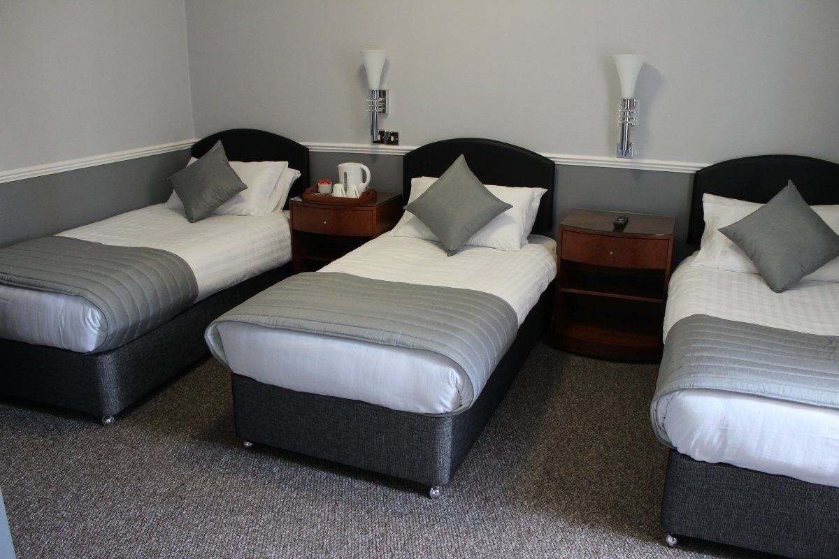 Ambassador Court Hotel2