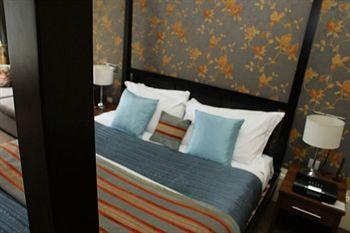 The Salisbury Hotel1