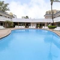 Travelodge Monaco Beach Resort4