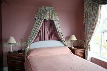 Rosehall Guest House2