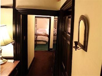 Seed Hill Guest House0
