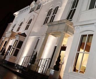 Eaton Hotel3