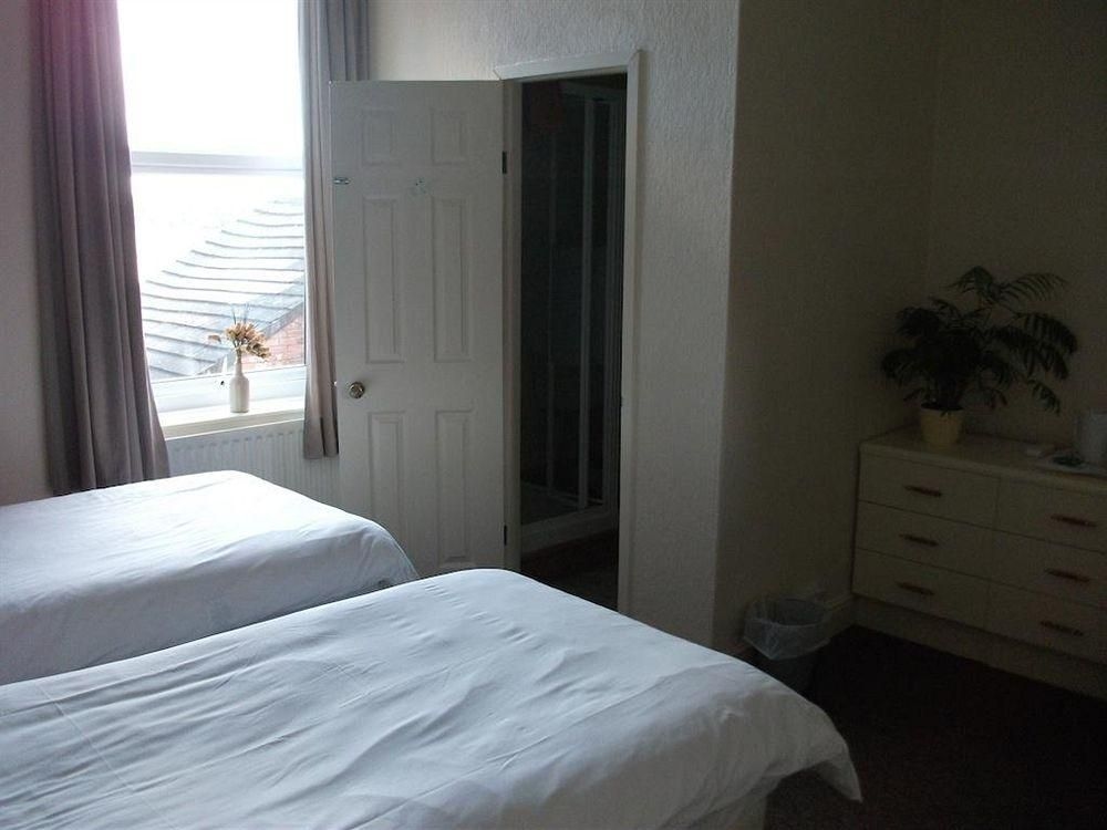 Townhouse Bed & Breakfast2