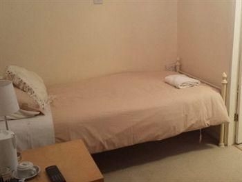 Featherstone Farm Hotel4