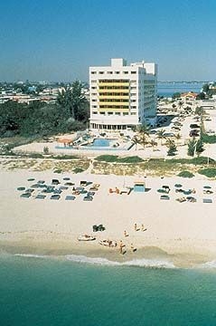 Howard Johnson Dezerland2