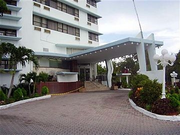 Howard Johnson Dezerland0