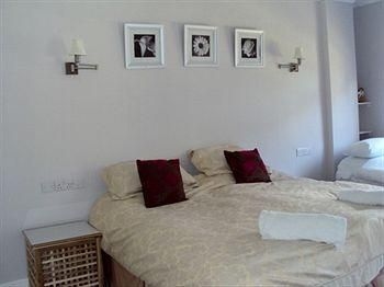 Lancers House - Guest house1