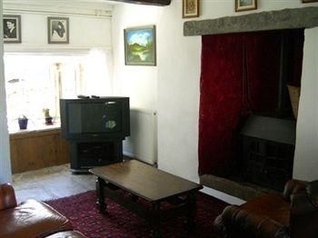 Sweetbriar Cottage B&B4