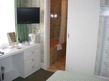 The Beaumaris Hotel2