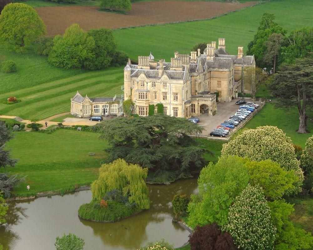 โรงแรมดัมเบิลตัน ฮอลล์ (Dumbleton Hall Hotel)0