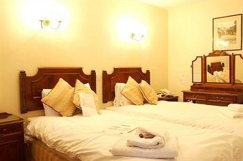 Relaxinnz George Hotel2