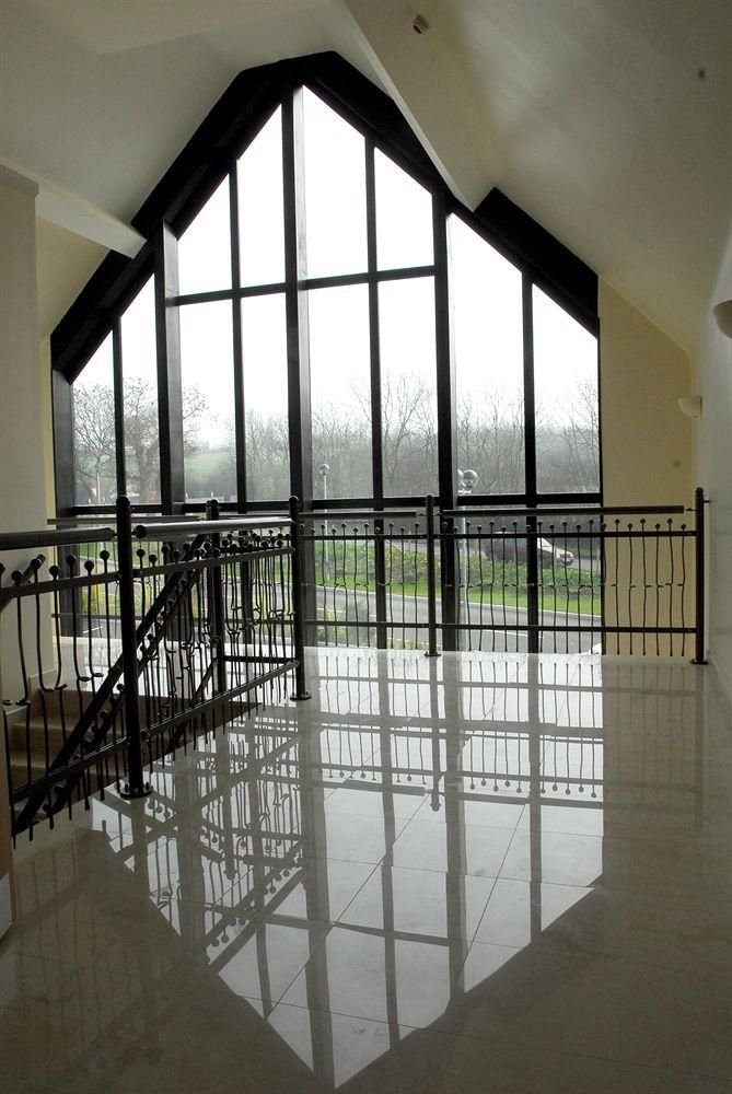 The Sharnbrook Hotel1
