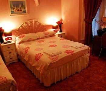 Lynwood Guest House3