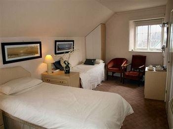 The Lorna Doone Hotel4
