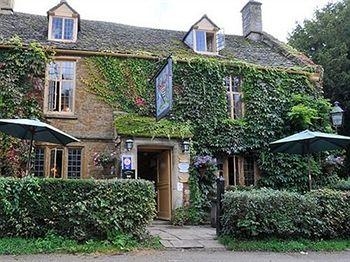 The Falkland Arms2