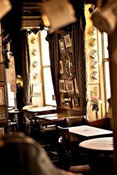 Wykeham Arms3