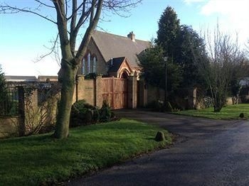 The Old Chapel4
