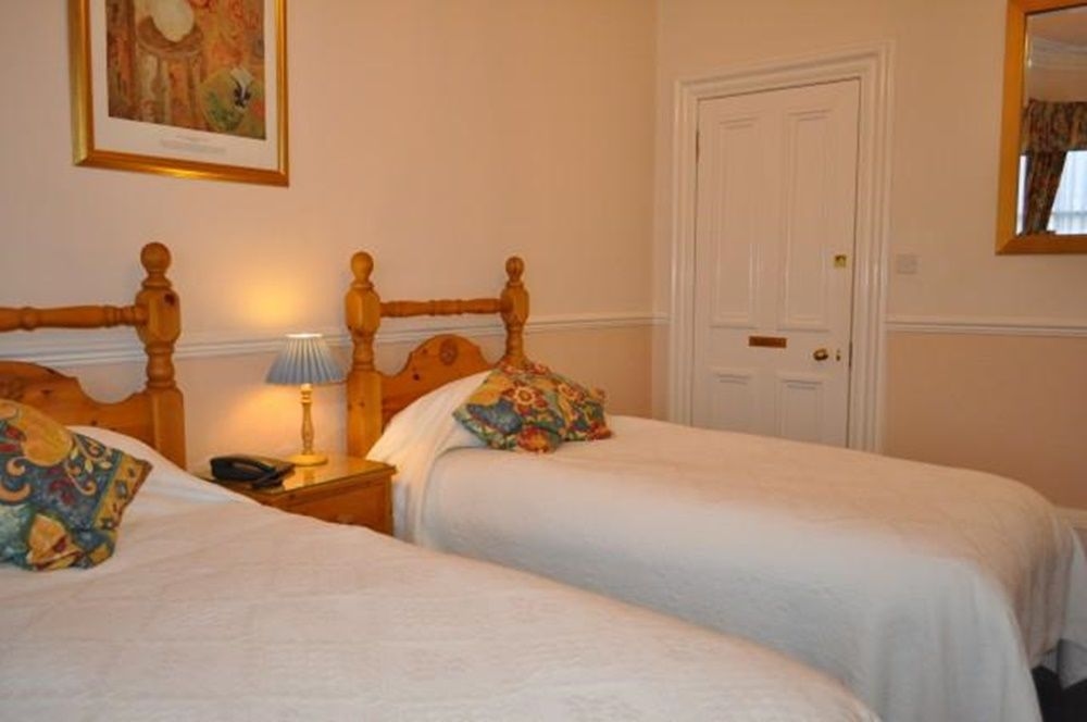 Ashdene House1
