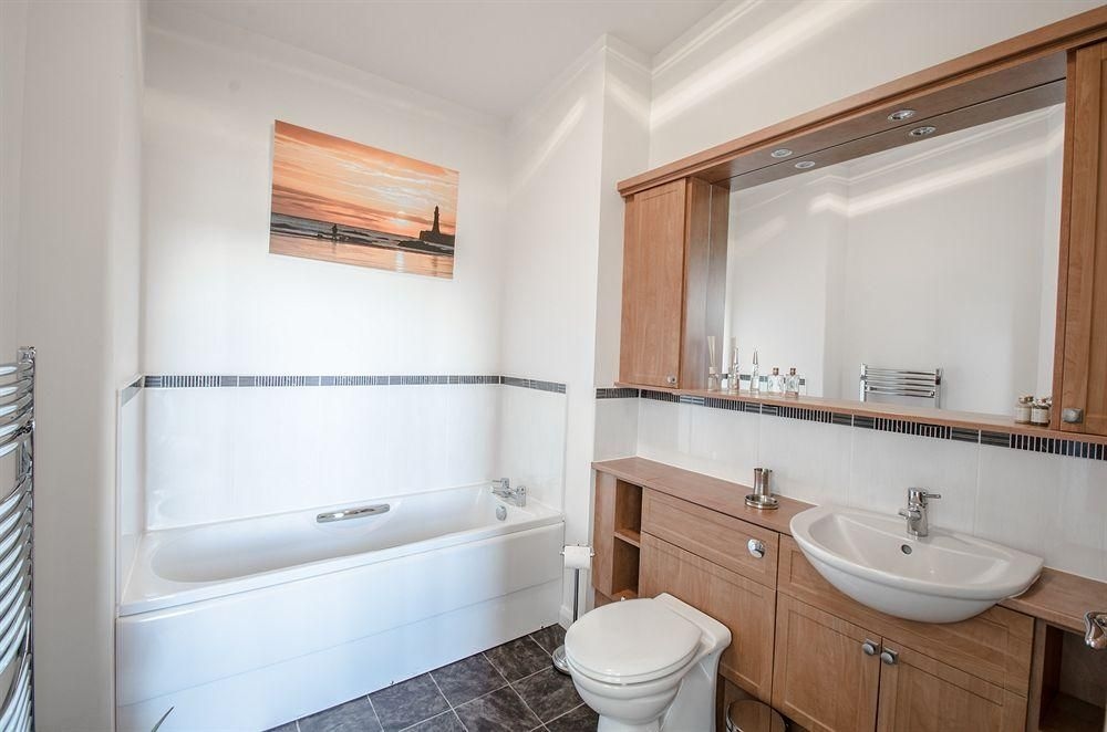 AM-PM Kepplestone Apartments3