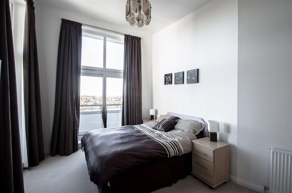 AM-PM Kepplestone Apartments0