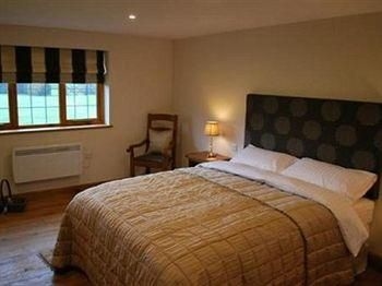 Brook Farm Bed and Breakfast4