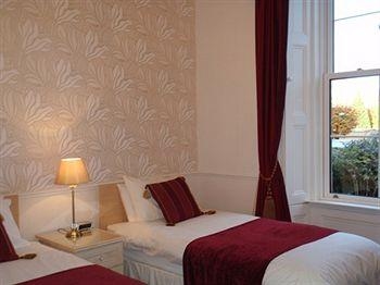 Highfield Guest House2