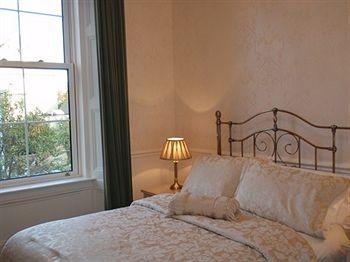 Highfield Guest House1