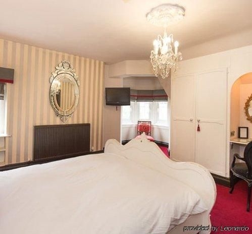 The Balmoral Hotel4