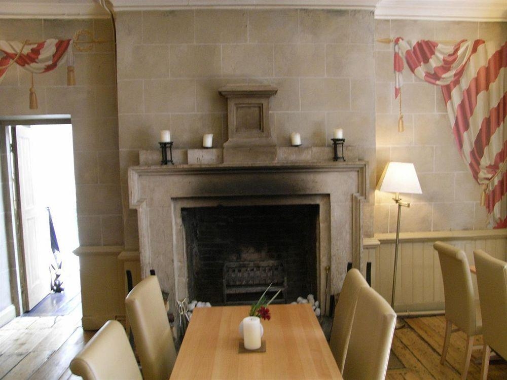 Marlborough Arms Hotel3