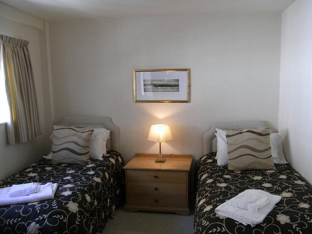 Marlborough Arms Hotel1