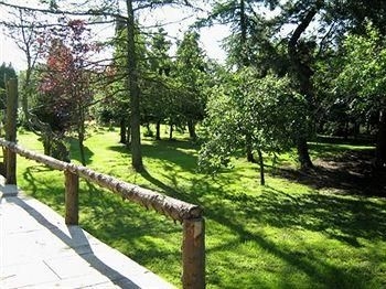 Foxwood Guest House3