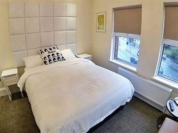 The Penny Lane Hotel4