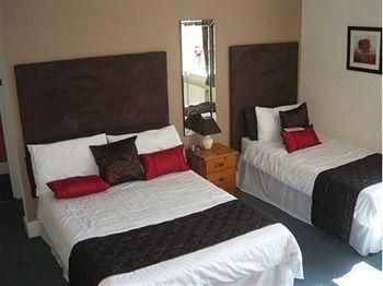 The Baytrees Hotel4