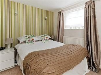 Kensington Court1