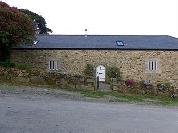 Oak Barn1