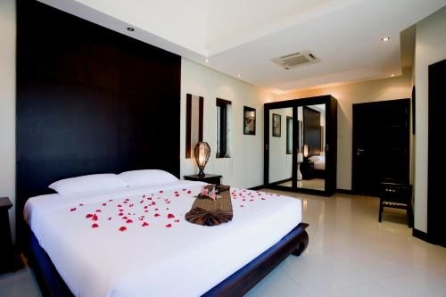 ปาล์ม โกรฟ รีสอร์ต (Palm Grove Resort)1