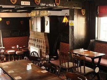 The Ferguson Fawsitt Arms & Country Lodge3