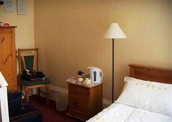 Cherrytree Villa Guest House4