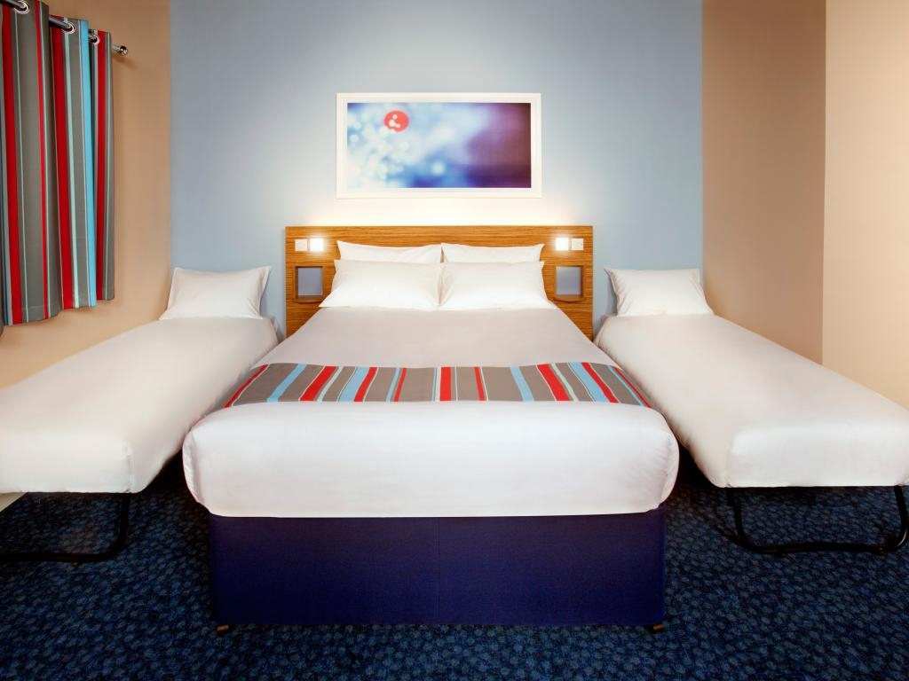 Travelodge Edinburgh Central Princes Street2