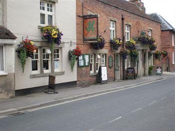 The Green Dragon - Inn1