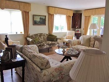 Willowside House and Farm4