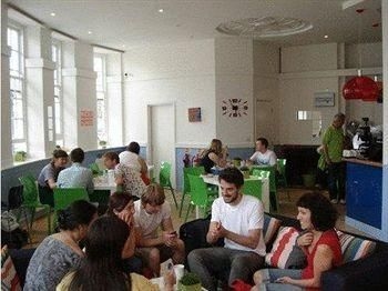 Journeys Brighton Hostel1