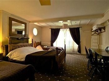 The Priory - Travel accommodation3