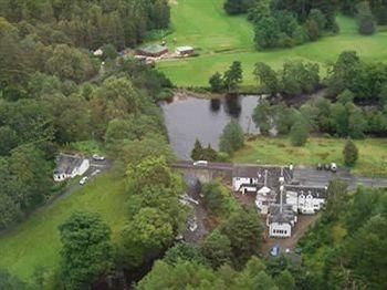 Bridge of Lochay Hotel4