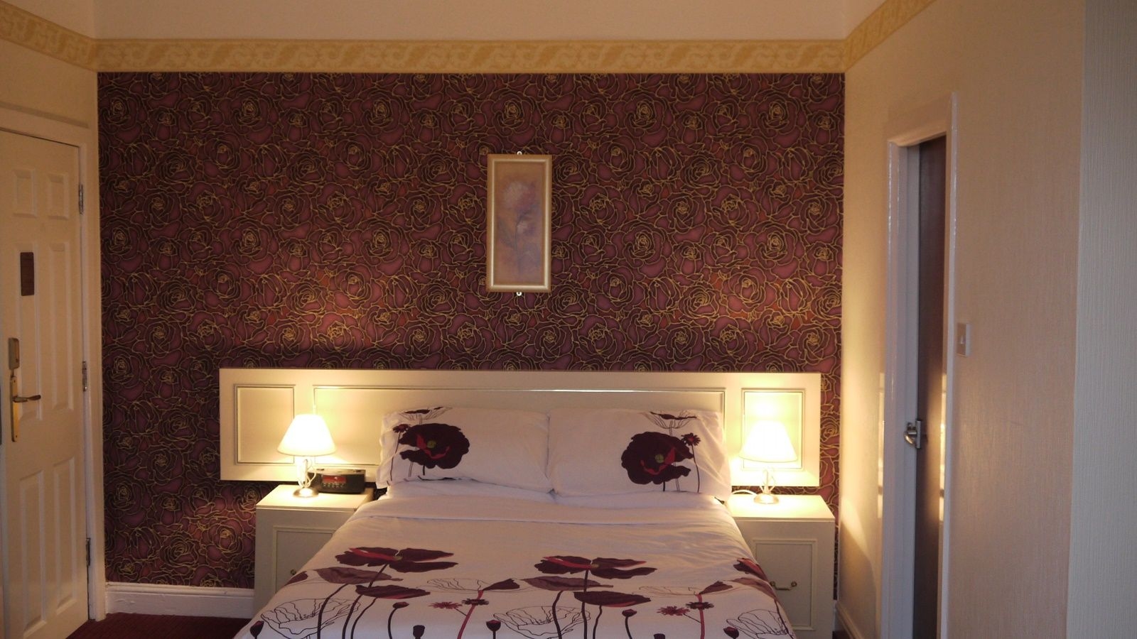 The Warwick - Guest House1