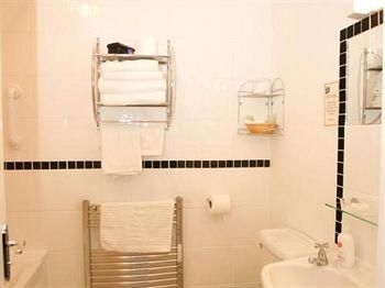 3 Norfolk Square - Guest house2