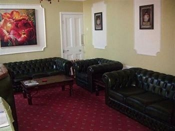 Linden Lodge2