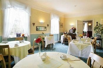 Crossways Hotel4