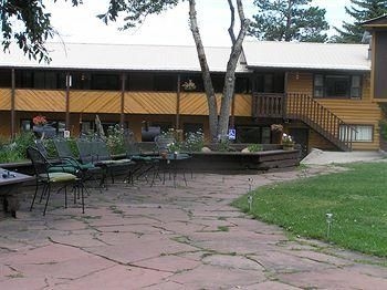 Murphy's River Lodge0