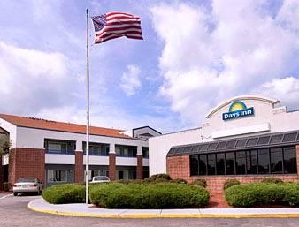 Magnuson Hotel Norfolk Airport4